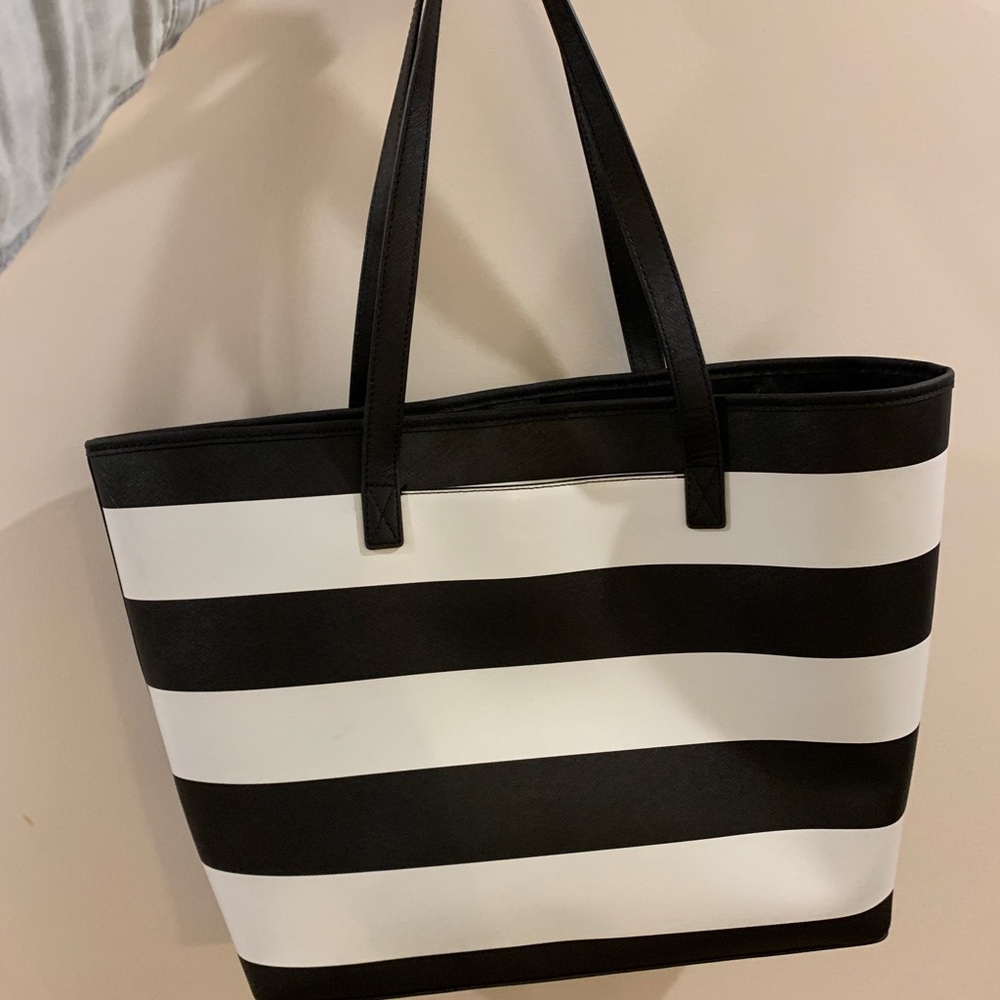 Michael Kors handbag - Picture 2 of 7